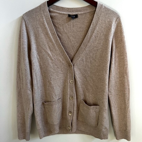 Aritzia Babaton tan beige cashmere button up cardigan sweater sz medium - Picture 1 of 13